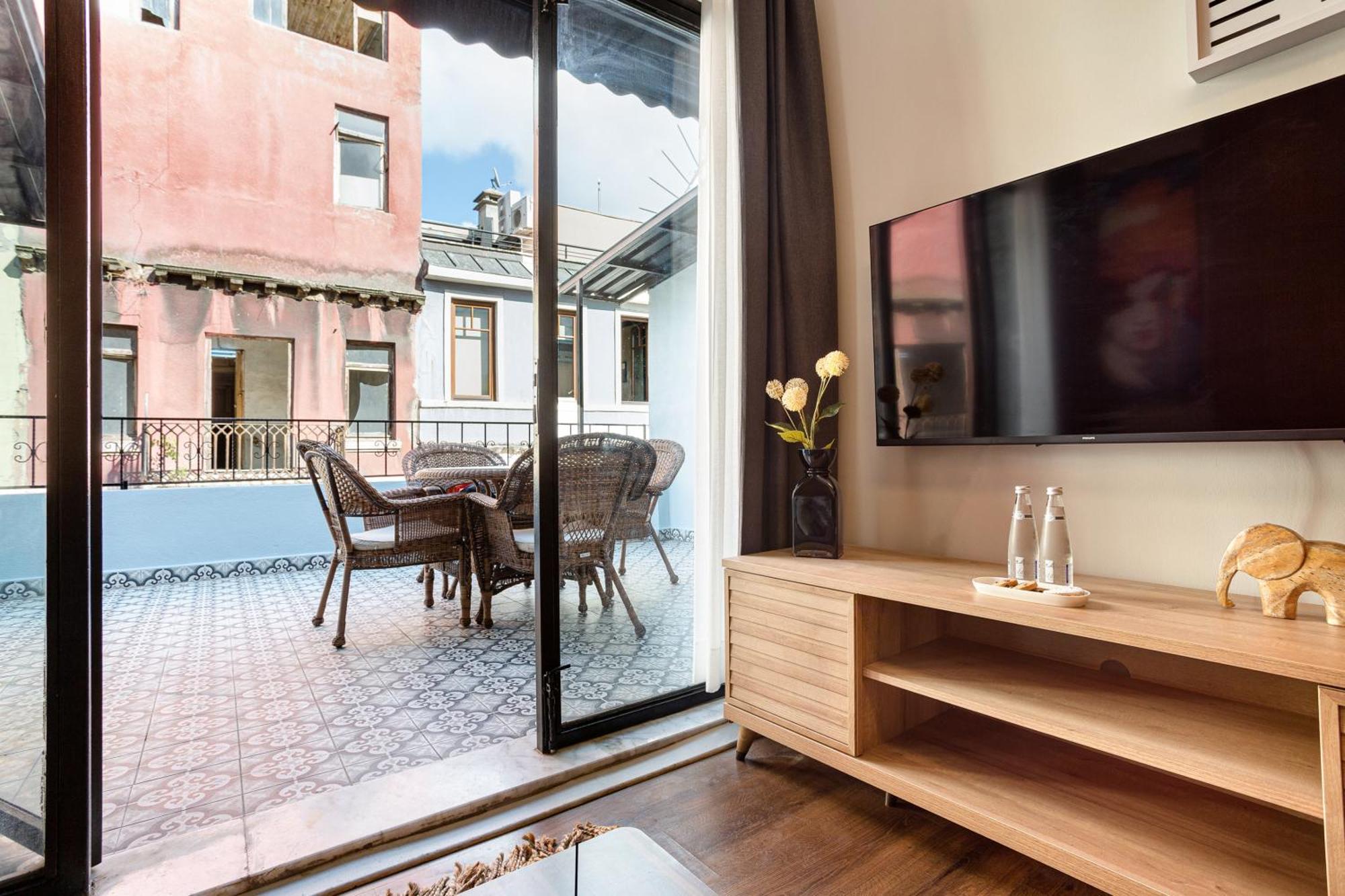 Port Galata Suites Istanbul Exterior photo
