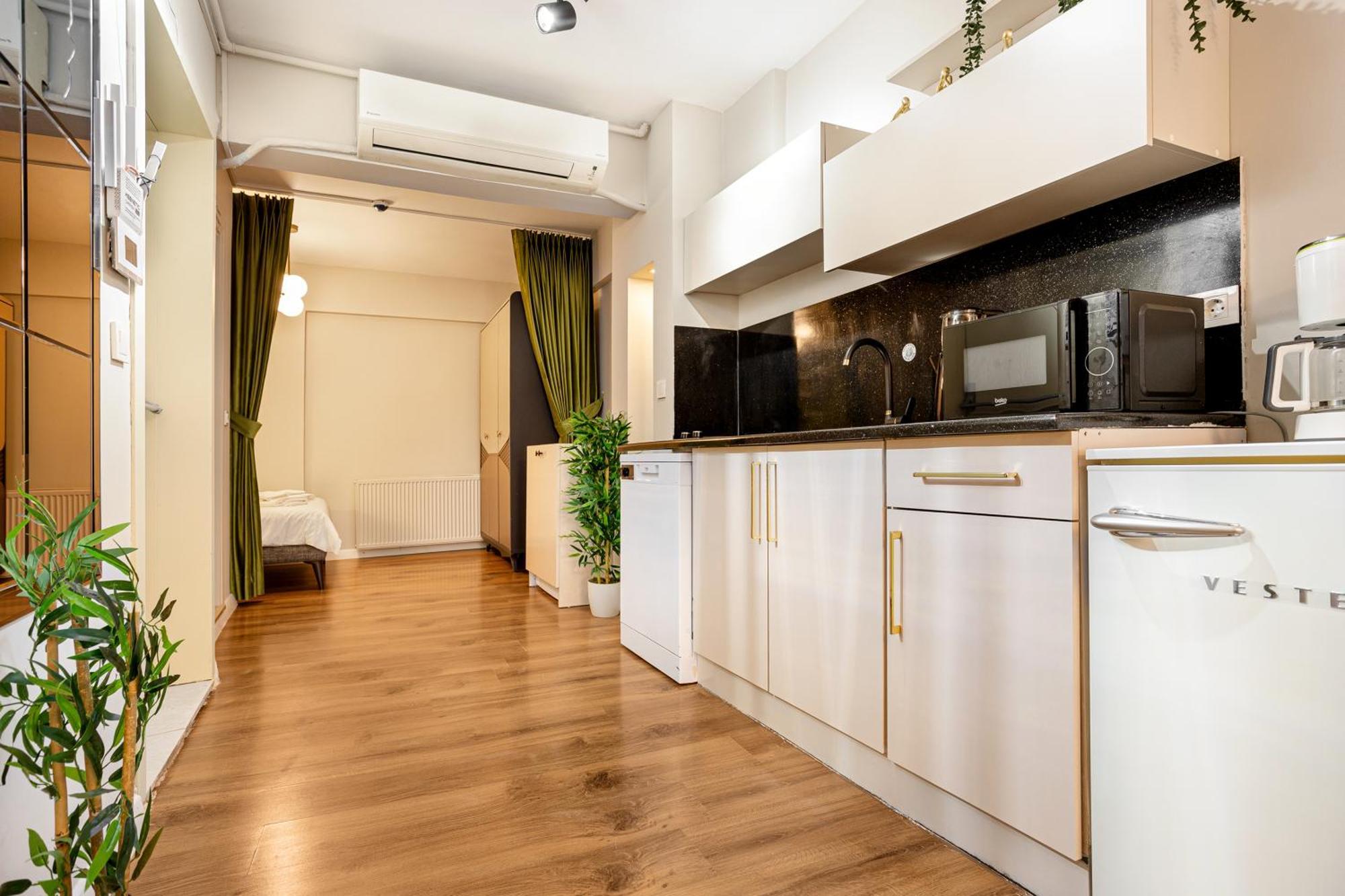 Port Galata Suites Istanbul Exterior photo